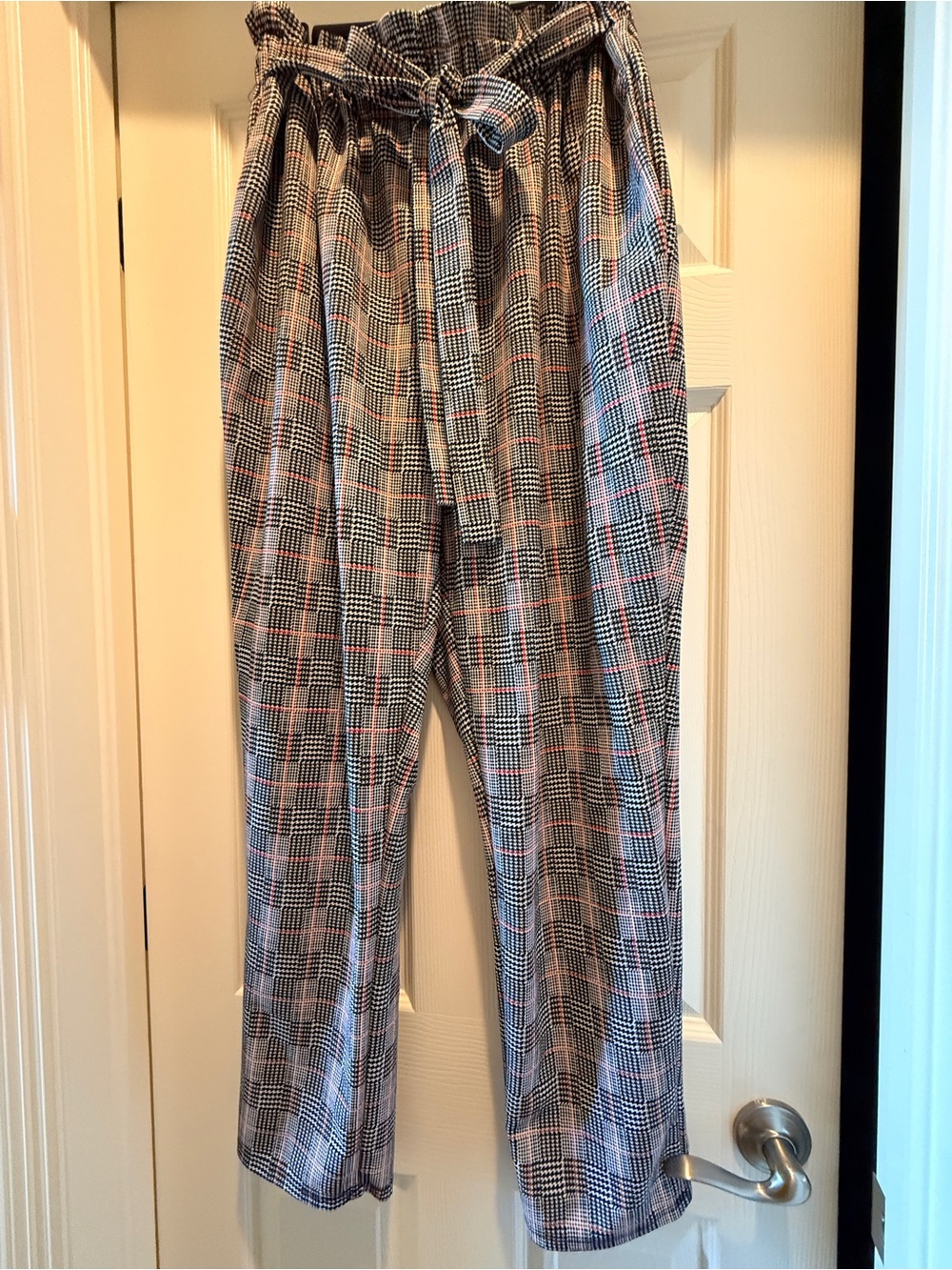 Charlotte Russe Plaid Pants in Black and Red